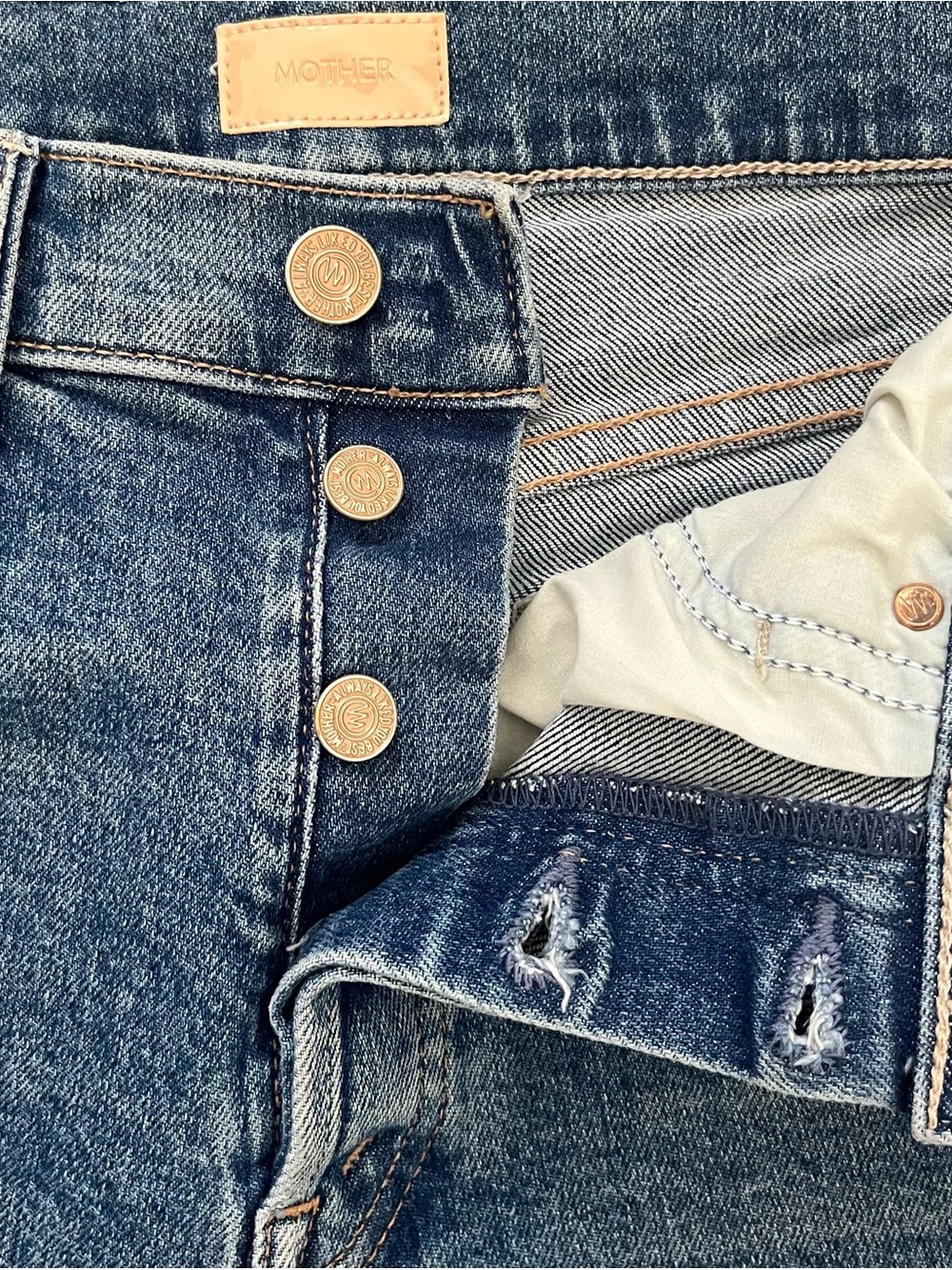 MOTHER The Tomcat Bermuda Short Fray Other Moods Denim Shorts Button Fly 26 - Picture 3 of 15